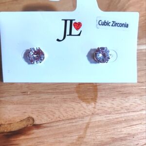 Post Earings Medium Size